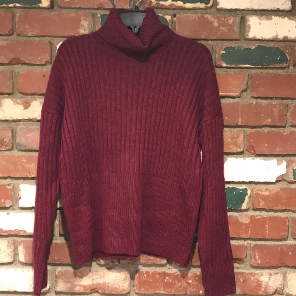 Michael Kors Sweaters - Michael Kors Turtleneck ribbed Sweater burgundy